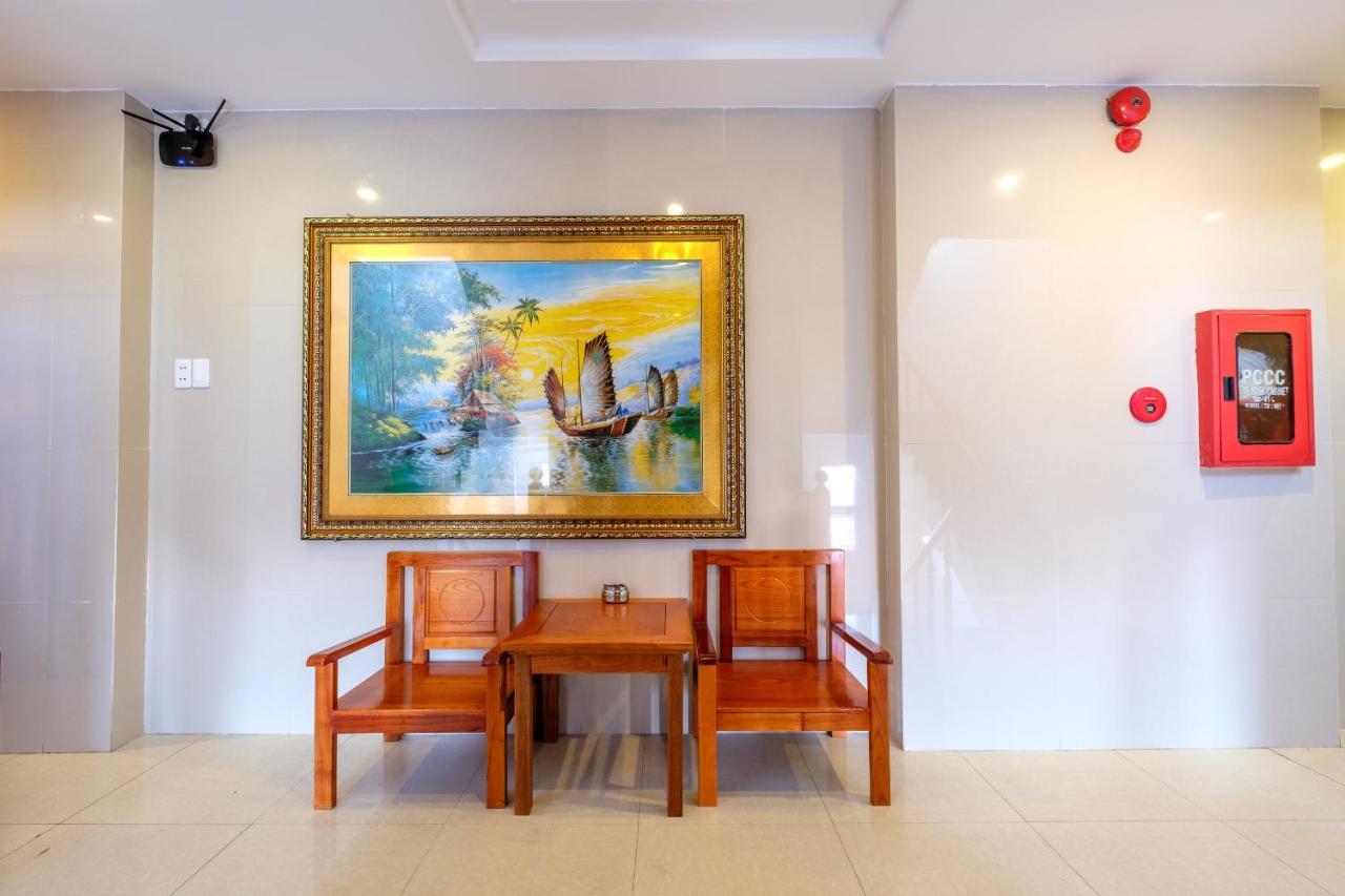 Oyo 118 Dubai Hotel 岘港 外观 照片